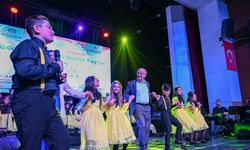 Küçük kalplerden büyük ezgiler