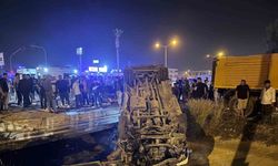 Mersin’de 10 kişinin yaralandığı kaza anı kamerada