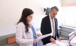 Prof. Dr. Gözel: "Gereksiz yere kullanılan antibiyotiklerin hastanın sağlığını iyileştirmekten ziyade bozabilmektedir"