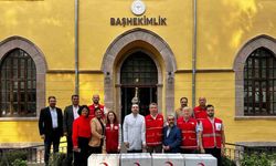 Türk Kızılay Manisa’dan tedavi gören vatandaşlara giysi desteği