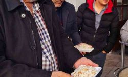 Unutulmaya yüz tutmuş ‘Tarihi Odunpazarı Pilavı’ vatandaşlara ikram edildi