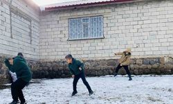 Ağrı’da çocuklar karın tadını çıkardı