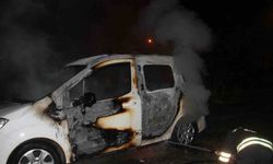 Ailesine kızıp aracını yaktı