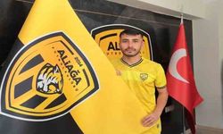 Aliağa FK, Alberk Koç'u kadrosuna kattı