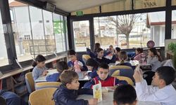 Altıntaş’ta kitap okuma etkinliği