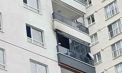 Ankara’da ev yangınında mahsur kalan anne ile oğlu kurtarıldı