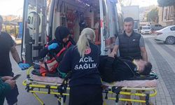 Antalya’da ’U’ dönüşü yapan otomobille motosiklet çarpıştı: 1 yaralı