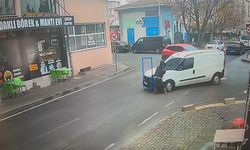 Aracın yayaya çarptığı anlar kameraya yansıdı