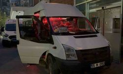 Aracında silahlı saldırıya uğrayan dolmuş şoförü hastanelik oldu