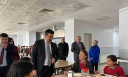 Arpaçay Kaymakamı öğrencilerle öğle yemeğinde buluştu