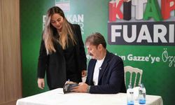 Bahçelievler Belediye Başkanı Hakan Bahadır söyleşi ve imza günü yaptı