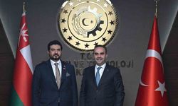 Bakan Kacır, Umman Ticaret, Sanayi ve Yatırım Teşvik Bakanı Yousef ile bir araya geldi