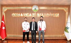 Başkan Aydın tarihi başarı yakalayan kardeşleri ağırladı