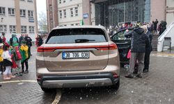 Başkan Büyükkılıç’ın Togg’u, Yerli Malı Haftası’nda öğrencilerle buluştu