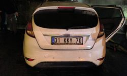 Batman’da park halindeki otomobil yandı