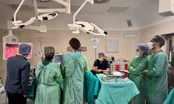 Bayburt Devlet Hastanesi’nde ilk kez izsiz cerrahi yöntemi uygulandı
