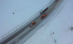 Bayburt ve Erzincan’ın yüksek kesimlerinde kar yağışı etkili oldu