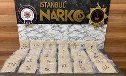 Baza altındaki valizden binlerce uyuşturucu hap çıktı