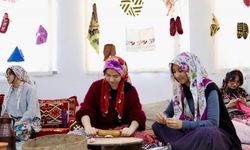 Bilecik’te öğrencilerden hayır çarşısı