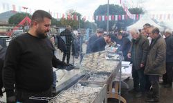 Binlerce vatandaş hamsi festivalinde buluştu: 7 ton hamsi tüketildi