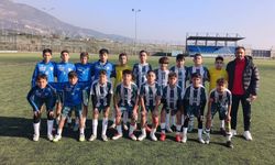 Buharkent’in gençleri namağlup şampiyon oldu