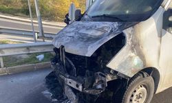 Bursa’da minibüs yangını: BUSKİ Ekipleri yangının büyümesini önledi