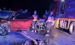 Çanakkale’de 2 otomobil çarpıştı: 5 ölü, 1 yaralı