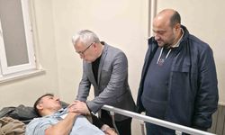 Cezaevi otobüsü kaza yaptı, Vali Şimşek yaralıları ziyaret etti