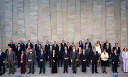 Dışişleri Bakanı Fidan, NATO Dışişleri Bakanları ile aile fotoğrafı çektirdi