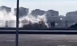 Diyarbakır’da seyir halindeki taksi alev aldı