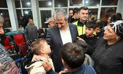 Edirne Valisi Sezer’den çocuklar eşofman, yaşlı kadın tekerlekli sandalye istedi