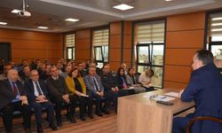 Edremit’te 2025 yılı sonu muhtarlar değerlendirme toplantısı gerçekleştirildi