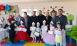 Efeler’de Kur’an’a geçen minik öğrenciye anlamlı kutlama