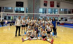 Elazığ Belediyespor Kadın Voleybol Takımı, deplasmandan galibiyetle ayrıldı