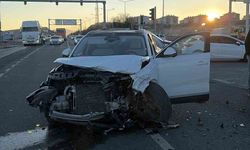 Elazığ’da minibüs ile cip çarpıştı: 2 yaralı