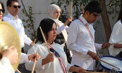 Engelliler hem eğlendi hem eğlendirdi