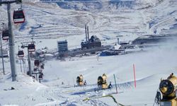 Erciyes’te Türkiye’nin en gelişmiş yapay karlama sistemiyle pistler sezona hazırlanıyor