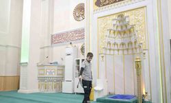 Esenyurt Belediyesi camilerde hijyen ve bakım hizmetlerini yeniledi