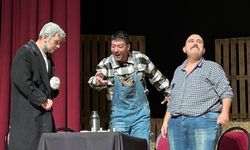 "Fareler ve İnsanlar" Yıldız Kenter Sahnesi’nde sanatseverlerle buluştu