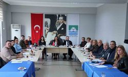 Foça Meclisi’nde gerginlik: CHP’li meclis üyesinden Başkan Fıçı’ya ’satış’ vetosu