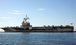 Fransa, yeni uçak gemisi inşa edecek