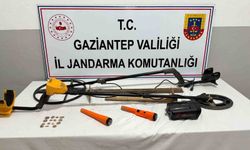 Gaziantep'te kaçak kazı yapan 2 şahıs suçüstü yakalandı: 15 adet tarihi sikke ele geçirildi