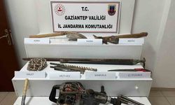 Gaziantep’te kaçak kazı yapan 4 şahsı jandarma suçüstü yakaladı