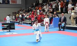 Gaziosmanpaşalı Kaan Ayaz’dan 7 yaşında çifte şampiyonluk