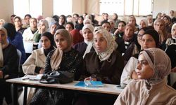 Gazze İslam Üniversitesi’nde 2 yıl aradan sonra dersler yeniden başladı