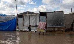 Gazze’yi vuran fırtınada 12 kişi hayatını kaybetti, 27 binden fazla çadır hasar gördü