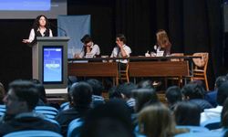 Genç münazırlar, 'Bi' diyeceğim var' dedi