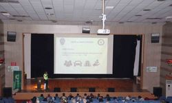 Gerede’de polis ekipleri vatandaşları ve öğrencileri bilgilendirdi