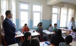 İl Milli Eğitim Müdürü Çay, Köyceğiz’de öğrenci ve öğretmenlerle bir araya geldi