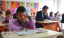 İlkokul, ortaokul ve lise düzeyindeki bütün okullarda ilk dersin ilk 20 dakikası kitap okuma saati